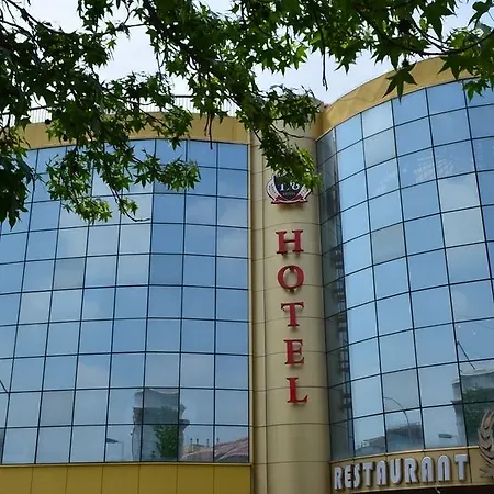 Hotel 198